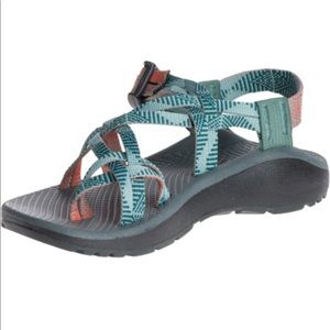 women's chacos rune teal